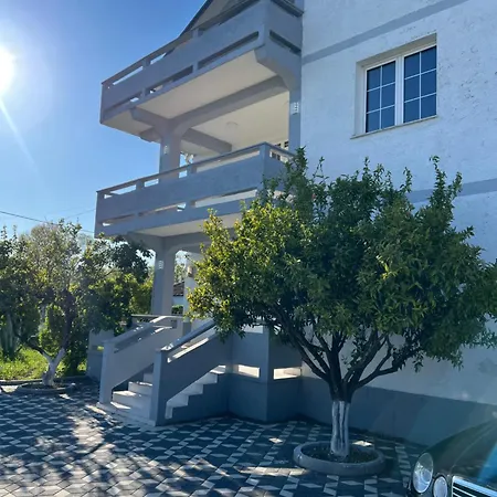 Villa *